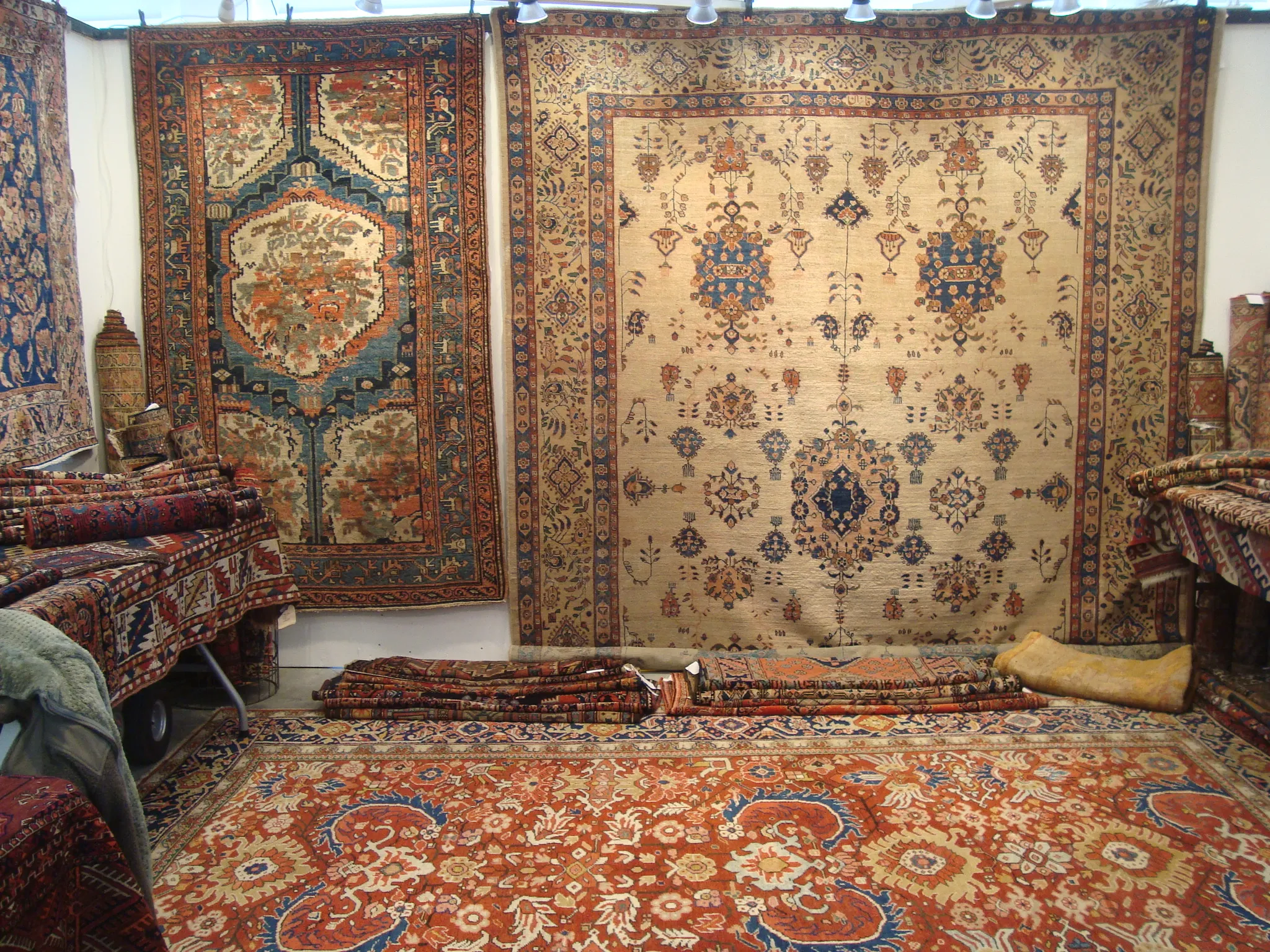 Lori Frandino Antique Rugs